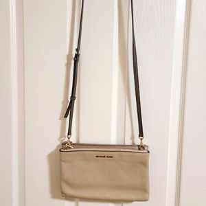 Michael Kors crossbody small bag 2tone color